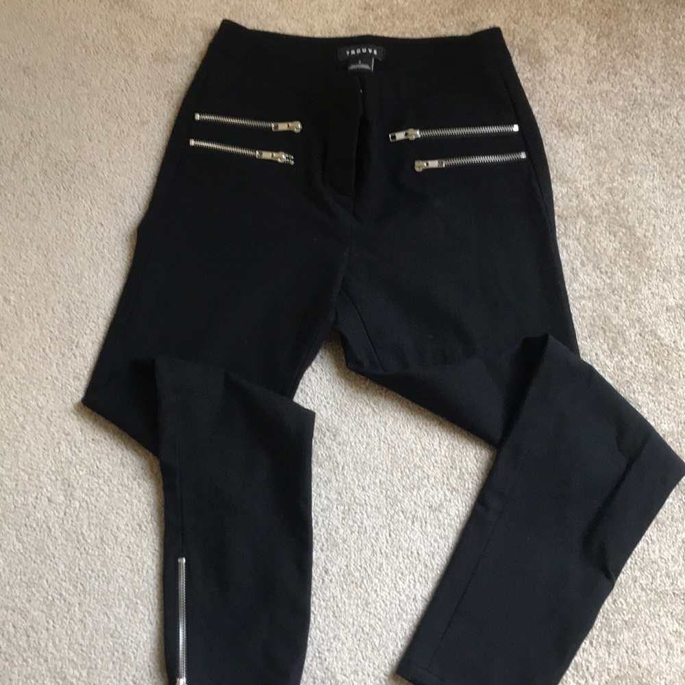 Black trousers